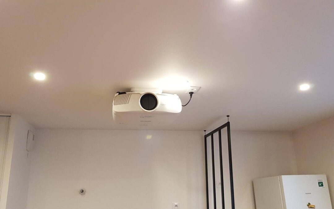 Calibrage d&rsquo;un Epson EH-TW9400W sur toile Daylight 0.9